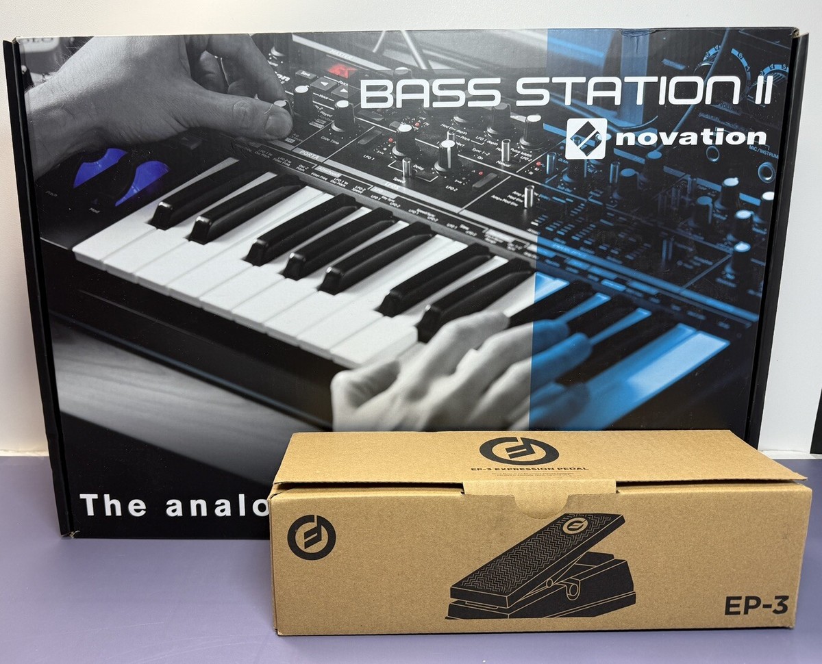 Novation Bass Station II Analog Synthesizer W/ Moog EP-3 Novation Bass Station II Analog Synthesizer W/ Moog EP-3