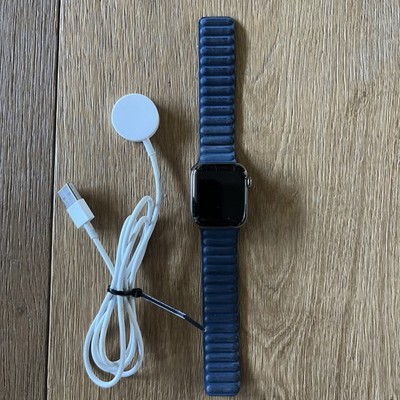 Apple Watch Series 6 40MM (GPS + Cellular) aluminum- Black - A2293