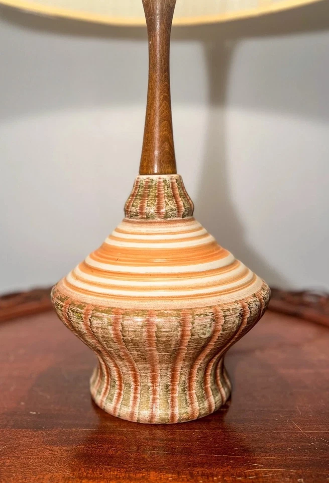 Vintage MCM Mid Century Modern Atomic Table Lamp Striped - Image 4 of 4