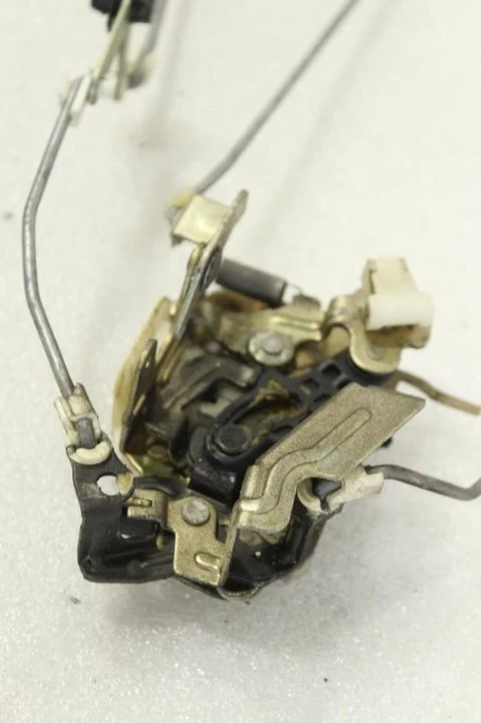 1990 1991 1992 1993 1994 1995 MAZDA MX-5 MIATA DRIVER DOOR LATCH LOCK ACTUATOR - Image 2 of 4