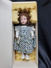 S3 wendy lawton dolls language of flowers daisy doll full body Porcelain NIB 