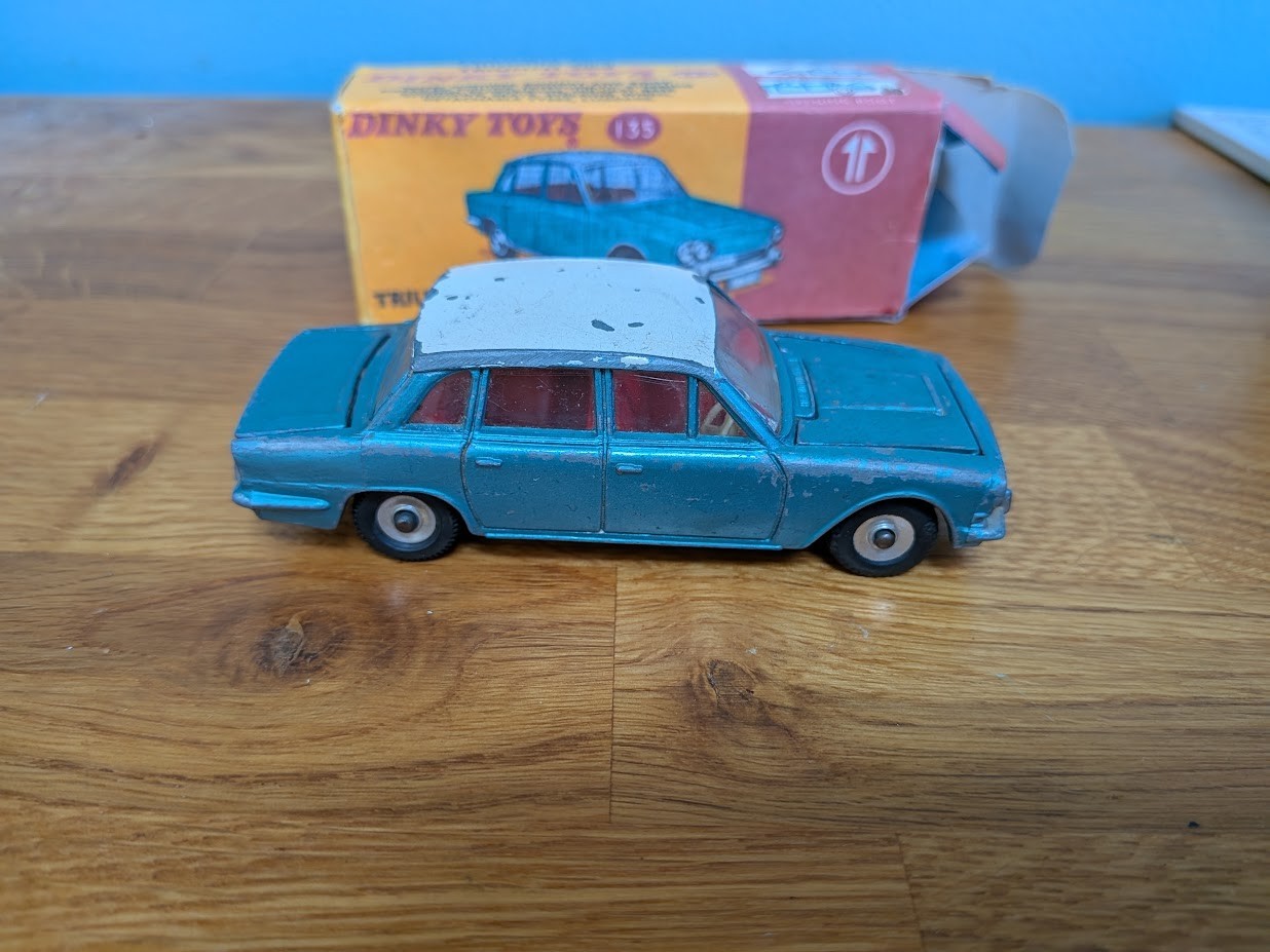 Dinky Toys Triumph 2000 – Miniature De Collection, Sans Spot