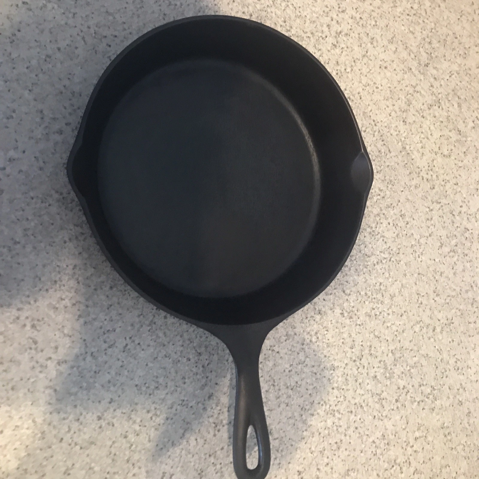 #6 Unmarked Lodge Skillet. D