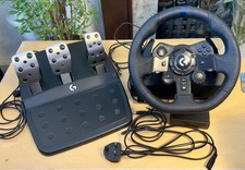 Logitech G923 Steering Wheel & Pedals (PC & PS5)