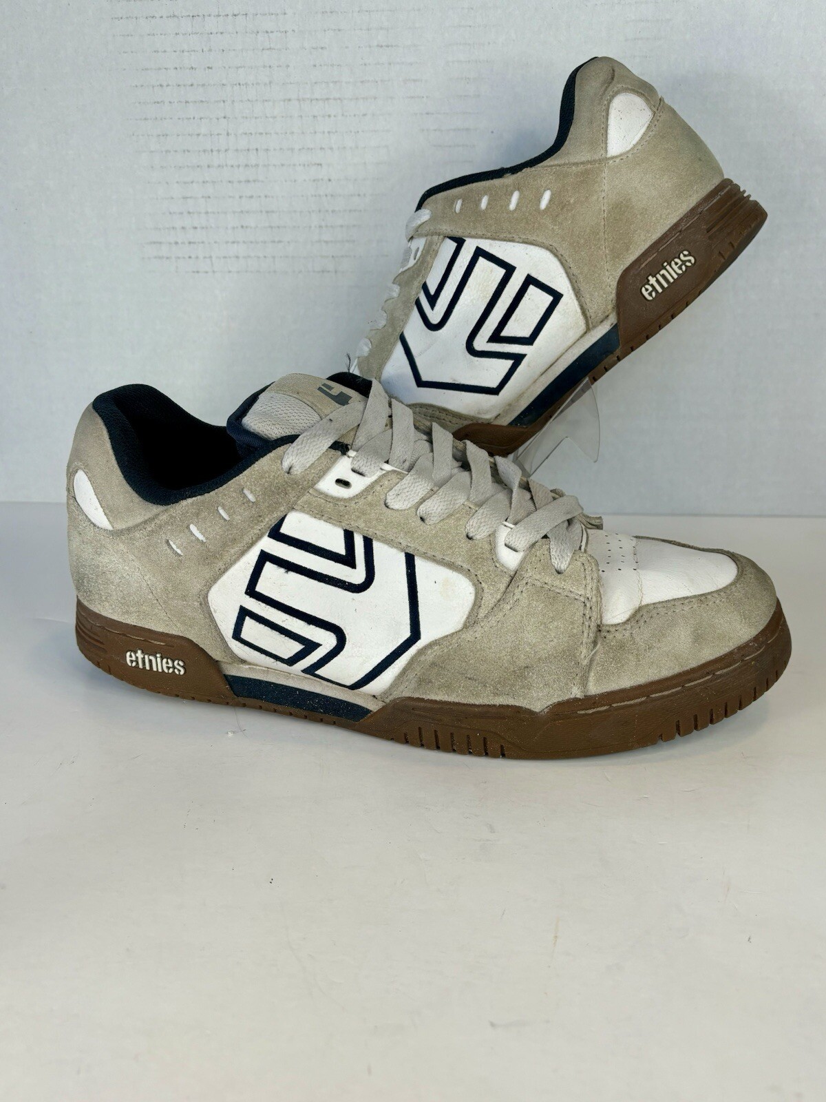 Etnies Faze Mens Skate Shoes White/Navy/Gum Low Top Size 10