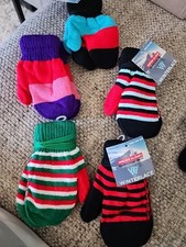 5 Pairs Of Gloves Kids One Size Fits All...Winter Lace