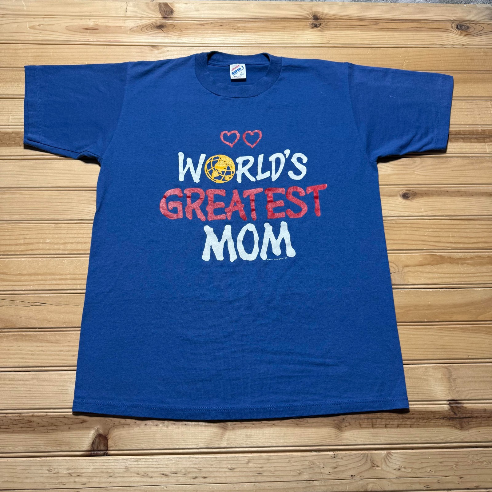 Vintage 90s Worlds Greatest Mom Globe Heart Mother's Day Graphic Shirt USA Large