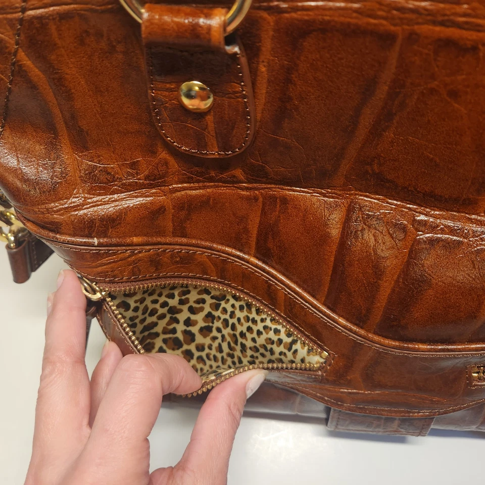 Bolso Bandolera Kate Landry Patrón Cocodrilo Cuero Marrón Foto 3 de 4