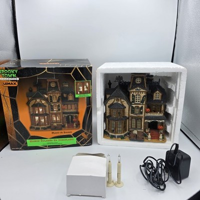 Lemax Spooky Town MANOIR de GREAVES Haunted House 05473 Porcelain Lighted w/