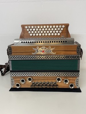 Steirische Harmonika Strasser BEsAsDes, Quetschn Academy Bass-System