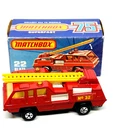 Matchbox Lesney Superfast 22 Blaze Buster red, orange ladder, "32" labels , mib!