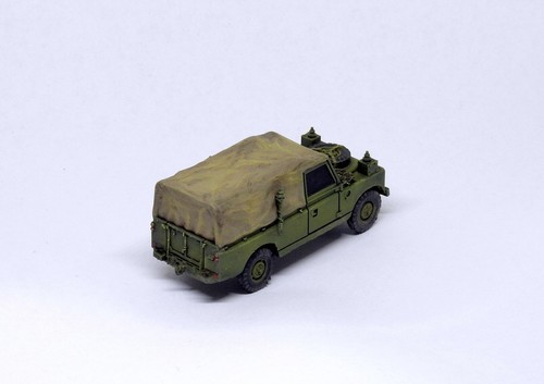 PRO BUILT 1/72 Land Rover FFR Softtop #2 - ready model - NEW! - Picture 5 of 6