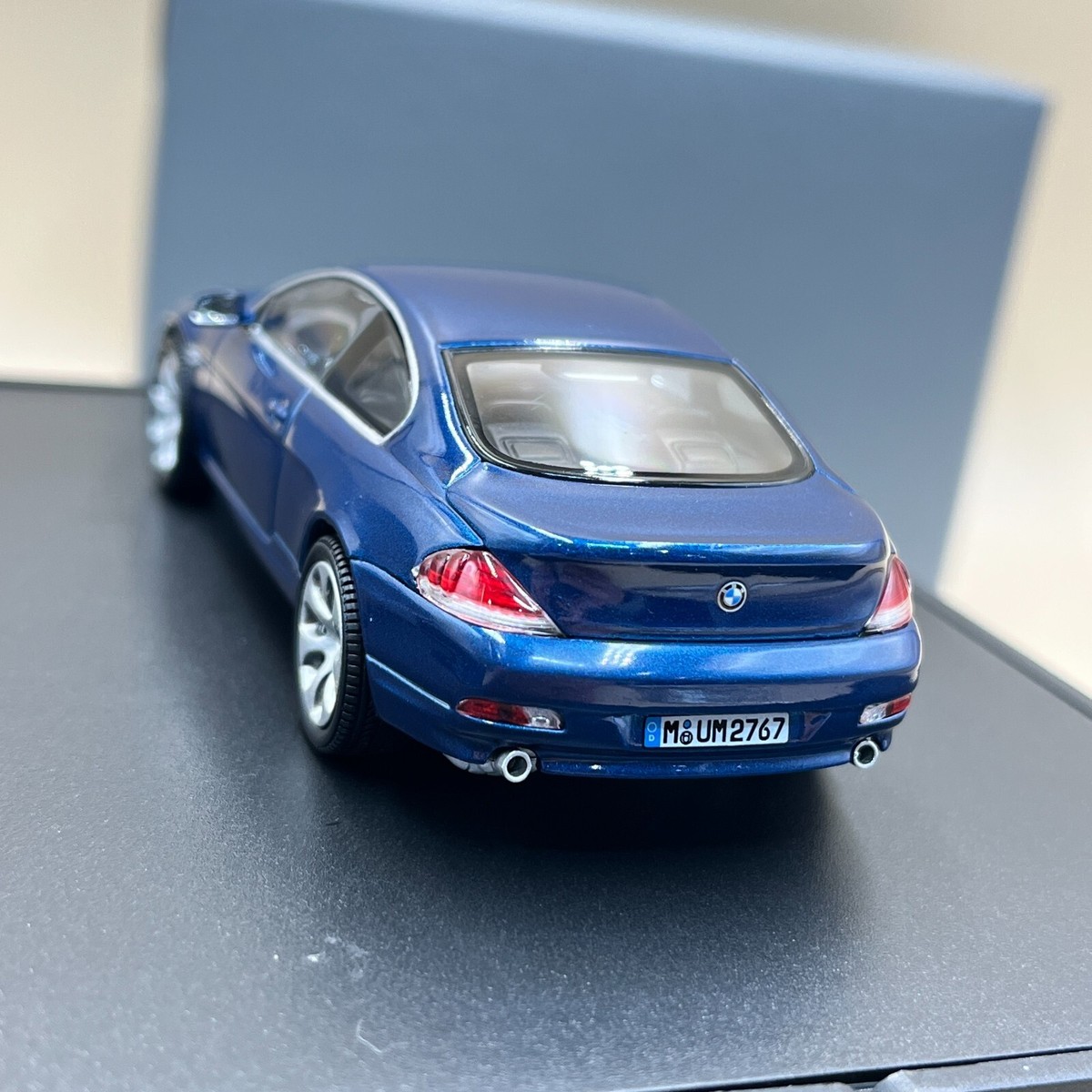 Minichamps 1/43 BMW 6er 6 Series E63 Coupe 2003 blue metallic
