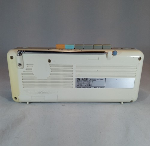 Sharp QT-5 (W) AM/FM Radio Kassettenrekorder 80er Jahre für Teile oder Reparatur - Bild 2 von 9
