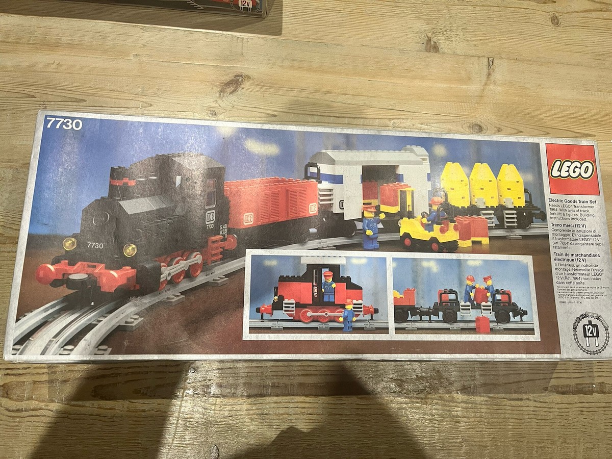 Lego 7730 Vintage Electric Goods Train Set 1980