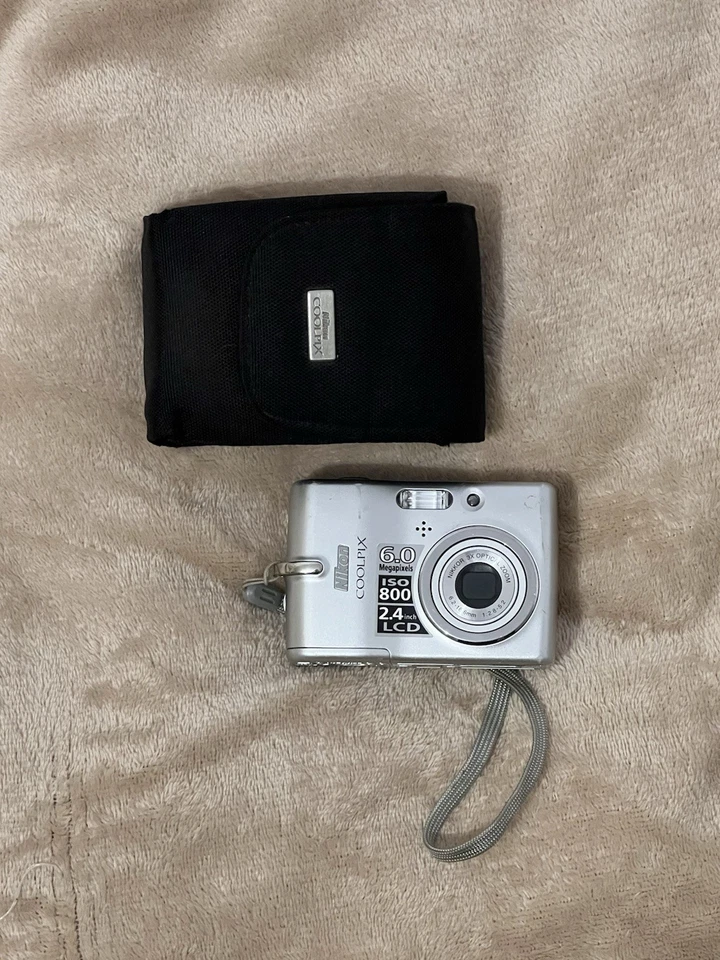 Nikon coolpix L11 Digicam 6 MP iso 800 Vintage digitalkamera Point And Shoot