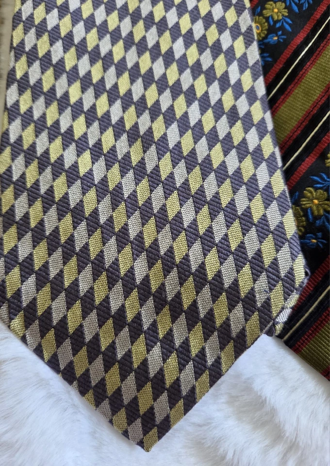 Corbata de seda vintage con corbata Barneys New York para hombre hecha en Italia y rayas hechas en EE. UU. Foto 2 de 4