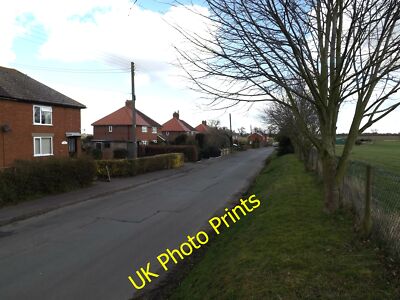 Foto 6x4 Churchway, Redgrave in der Nähe von Redgrave Cricket Ground c2015