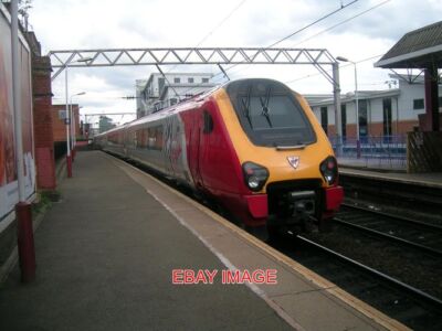 FOTO VIRGIN VOYAGER ZOOMPASS DEANSGATE STATION MANCHESTER 2007