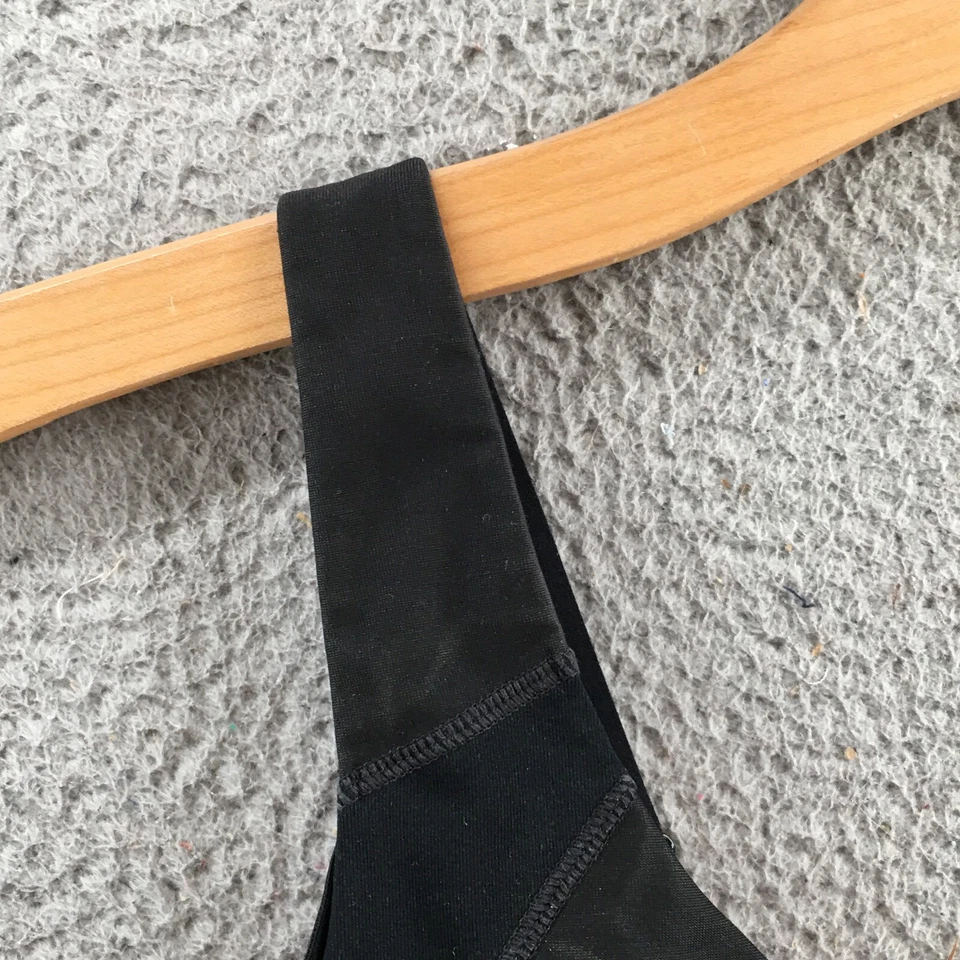 Under Armour 2.0 Maximum Control 无钢丝运动文胸女式 38D 黑色钩眼 — 第 3/4 张图片