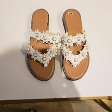 Womens Sweet Floral Flat Heels Rhinestones Casual Flip Flops Sandals Slippers