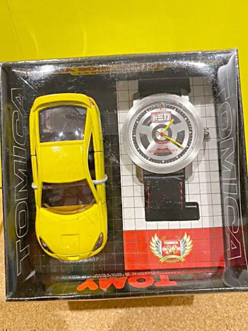 TOYOTA Watch Out of print 2000 limited Tomica 30th
