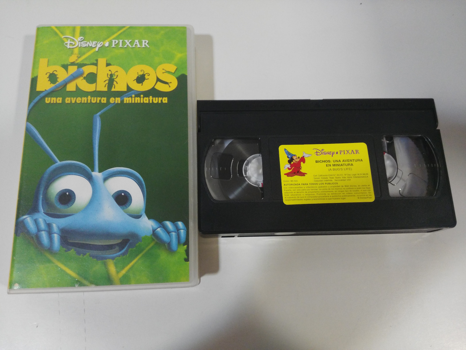 Bichos Una Aventura En Miniatura 1999 Vhs Cinta Tape WALT DISNEY Pixar Am