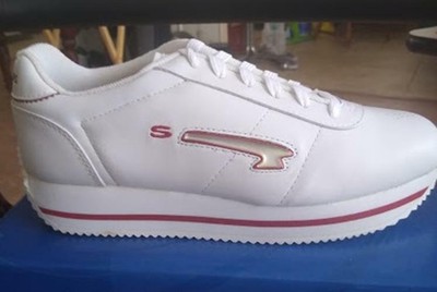 skechers all white leather shoes