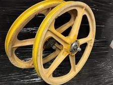 OLD SCHOOL VINTAGE BMX ORIGINAL EARLY STEEL HUBBED SKYWAY TUFF WHEELS YELLOW 