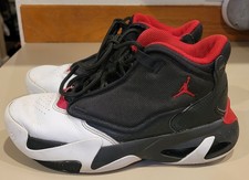 Youth NIKE AIR JORDAN MAX AURA 4 - BLACK/WHITE/RED  DQ8404-061 Size 3.5Y SHOES