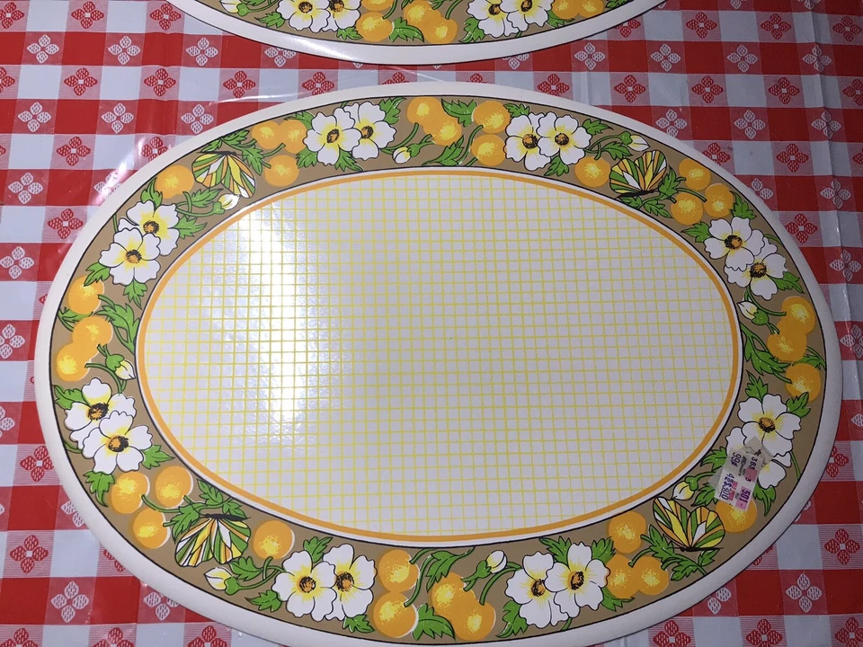 Vintage Vinyl Placemats with fruit, flower and butterfly design Set of Two - Image 2 of 4