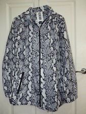 D.e.t.a.i.l.s Intl Hooded Rain Jacket Lightweight  - Women Size L