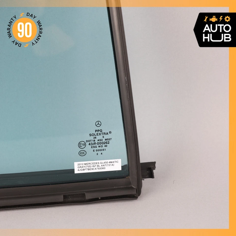 Cuarto de cristal de cristal para Mercedes W203 C55 AMG lado derecho del pasajero OEM Foto 3 de 4