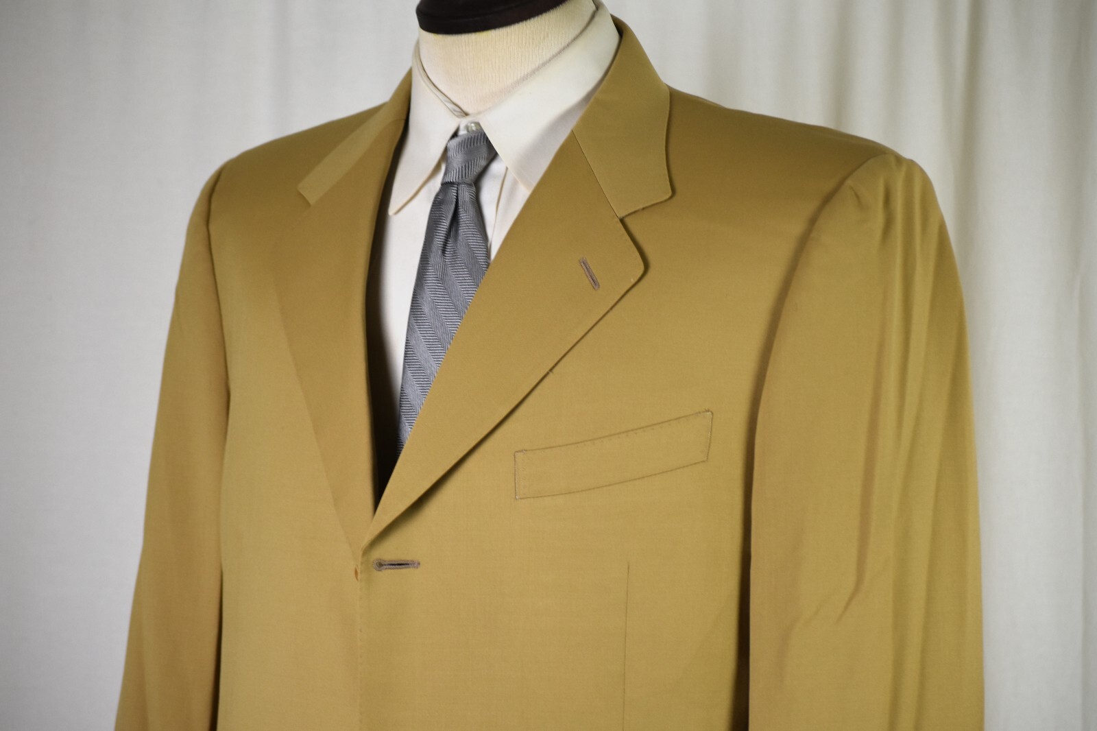 Perfect $1895 CANALI Solid Beige Side Vent Suit 4… - image 3