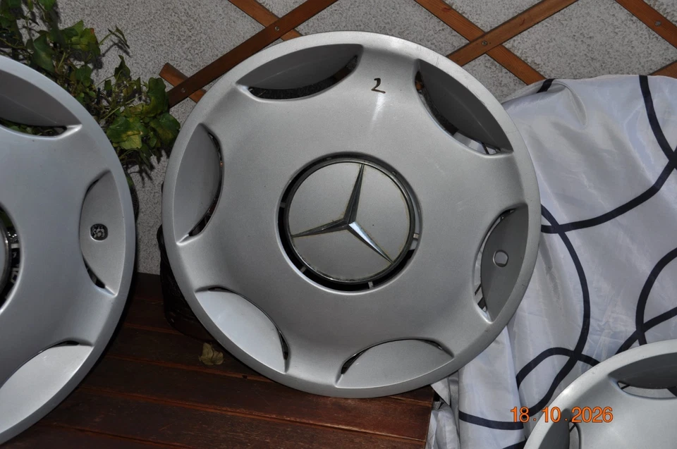4× Orig Mercedes Benz Radkappe C KLASSE W202 W124 15 Zoll A2024010024 TOP!! - Bild 3 von 4