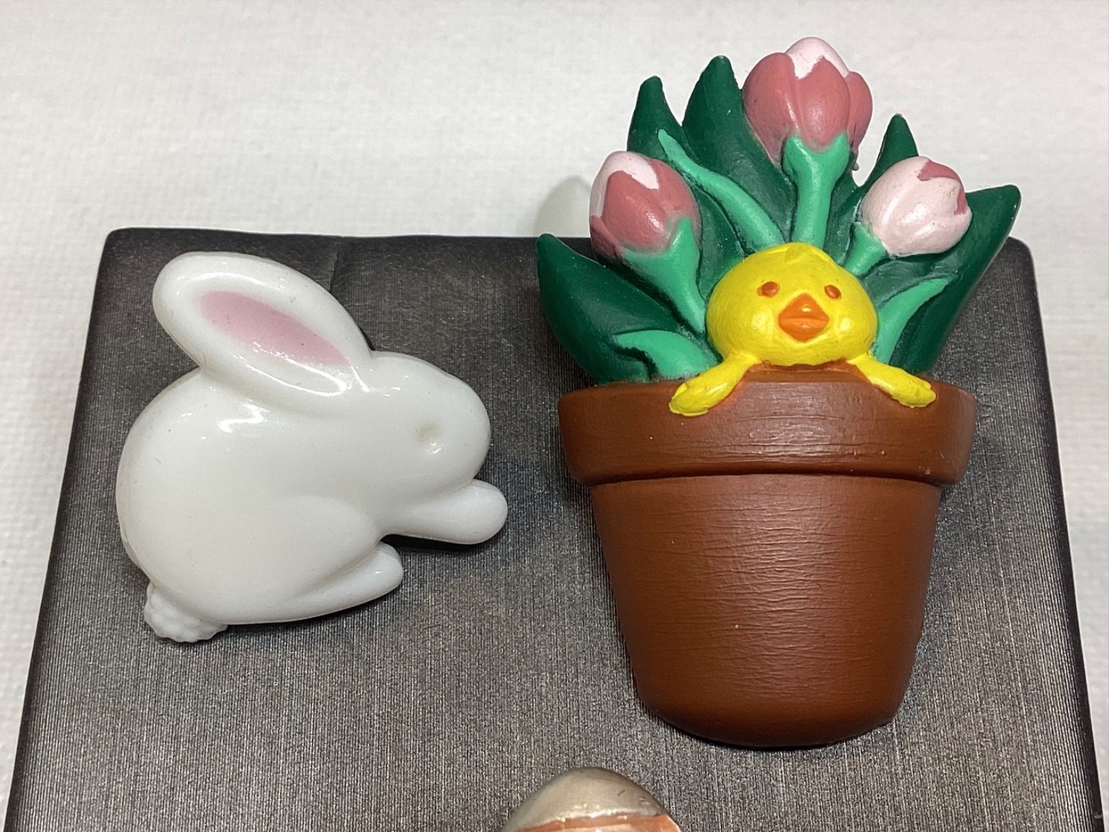 EASTER HOLIDAY SPRING CHICKS DANGLE EGGS BUNNY PI… - image 3