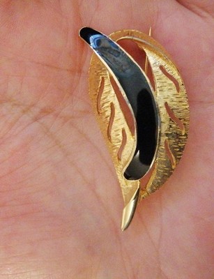 vintage Black Enamel Gold Texture Leaf Brooch