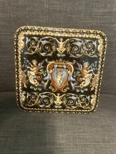 GIEN  FRENCH FAIENCE TEA TILE TRIVET RENAISSANCE PUTTI FOND BLEU CHERUBS (AC1-2)