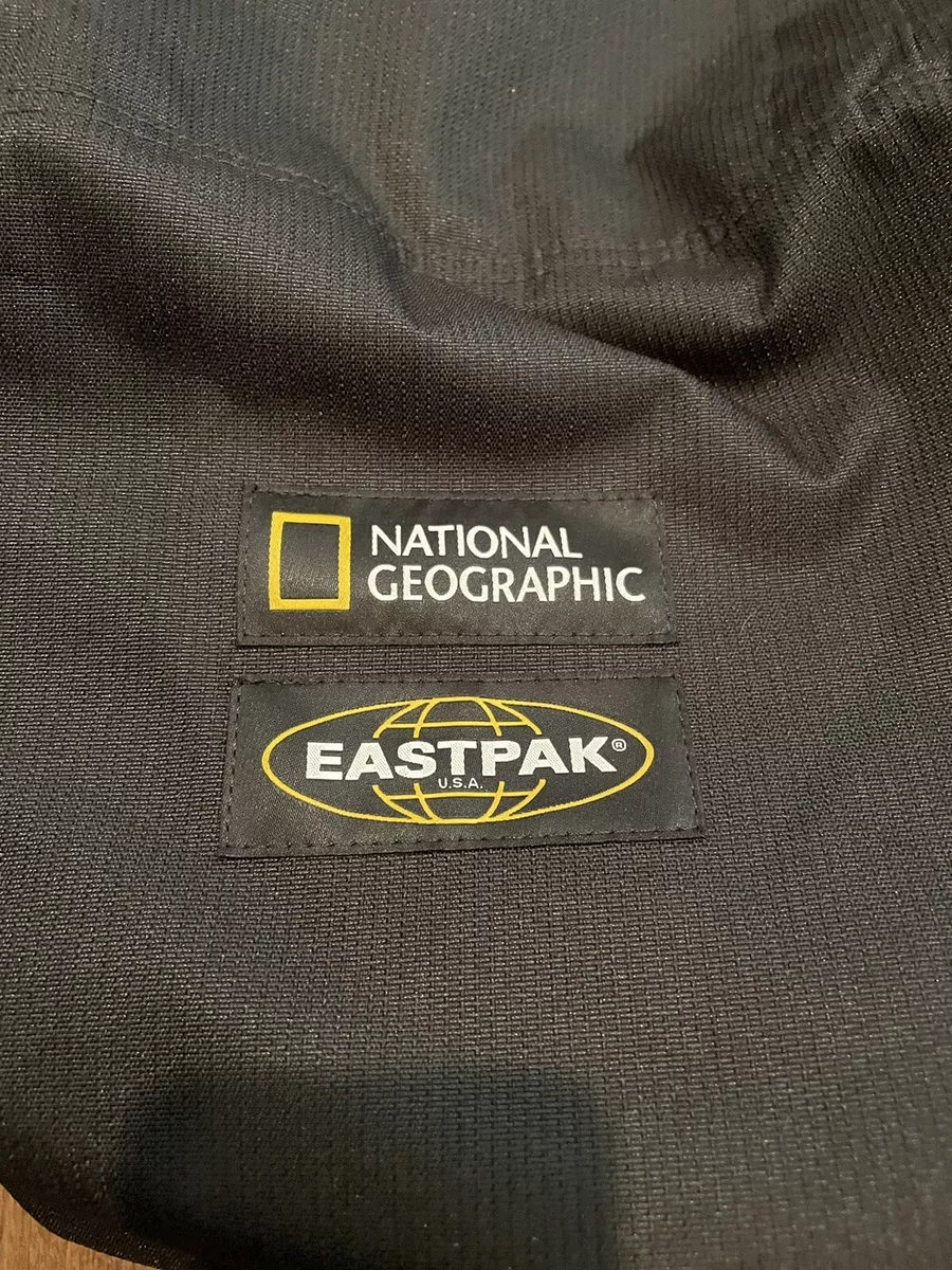 gevaarlijk Gelijkenis Boekhouding Eastpak Hiking Pack National Geographic Collab - Black - 99 Liter - New With Tag | eBay gevaarlijk Gelijkenis Boekhouding Eastpak Hiking Pack National Geographic Collab - Black - 99 Liter - New With Tag | eBay