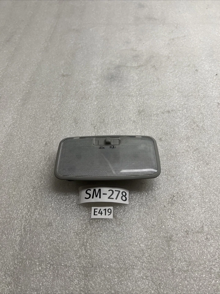 Toyota Prius V 2012 interior domo conjunto de lámpara OEM Foto 2 de 4