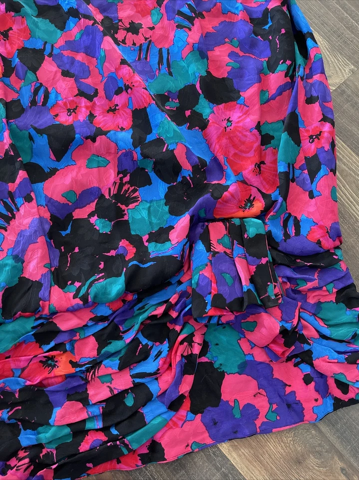 Vintage Flora Kung 100% Silk Dress 4 Bright Floral Puff Sleeve Ruch Front Hem - Image 2 of 4