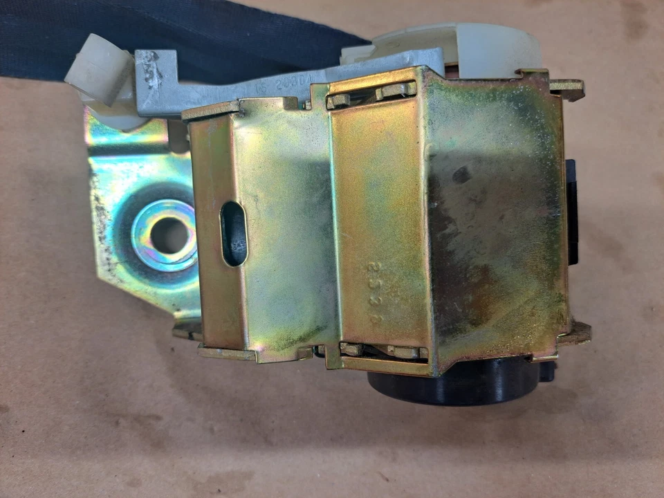 1977 Chevrolet Caprice 2 Door Driver Side Left Front Seat Belt Black — 第 4/4 张图片