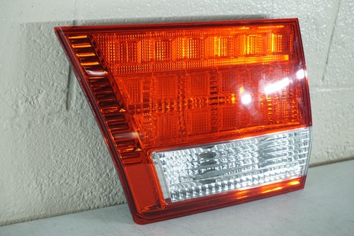 2005-2006 HONDA ODYSSEY LEFT INNER TAILLIGHT HALOGEN OEM - Picture 3 of 7