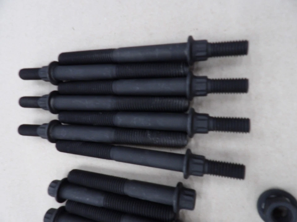 Juego de pernos de culata motor Jeep Cherokee Wrangler 4,0 L OEM - ¡Envío RÁPIDO! Foto 2 de 3