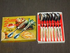 VINTAGE MINIATURE  KITCHEN 8 LITTLE SPOON 4 1/4" NEW IN BOX