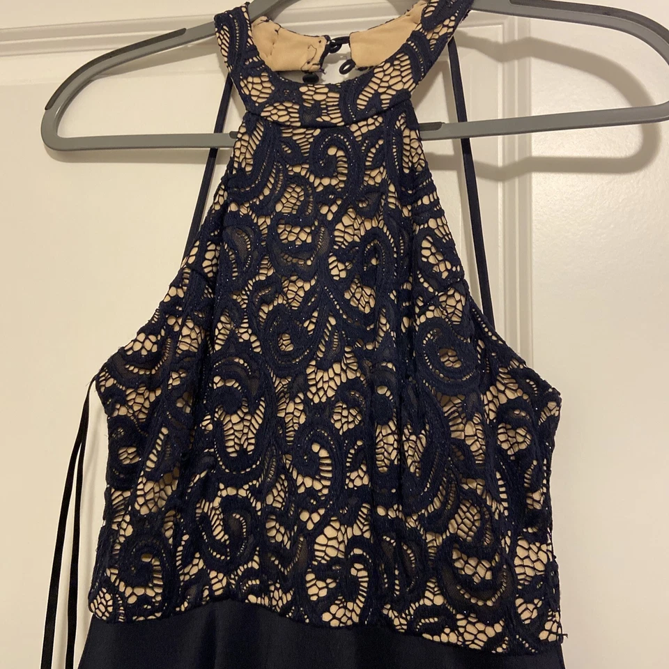 Vestido patinador junior para mujer B. Darlin encaje cuello halter azul marino talla 7/8 regreso a casa Foto 2 de 4