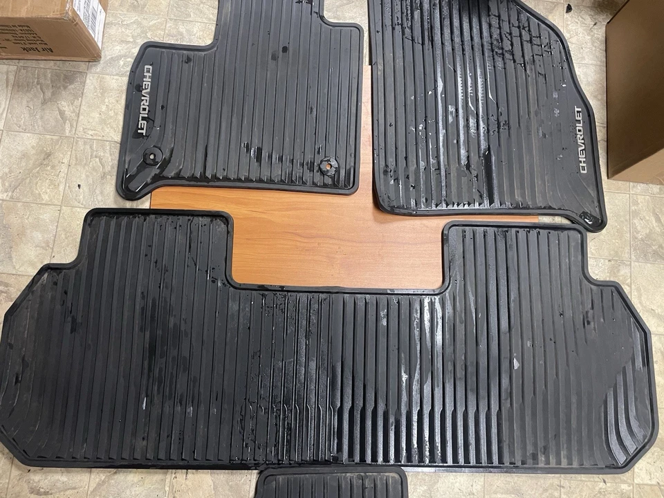 Oem All Weather Mats 18-24 Chevrolet Traverse Front,back,3rd Row - Image 4 of 4