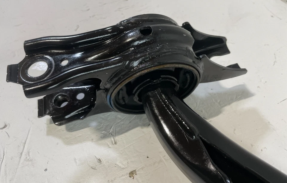23-25 ACURA INTEGRA FRONT RIGHT SIDE SUSPENSION LOWER CONTROL ARM 1.5L # 104548 - Image 2 of 4