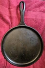 Vintage Lodge USA cast iron skillet 90G 10.5 Inches Round