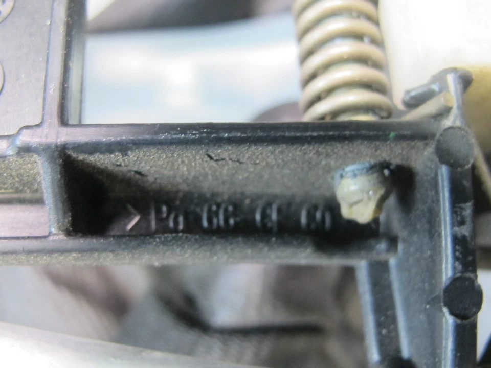 01-06 BMW E46 330ci CUPÉ CONVERTIBLE PUERTA IZQUIERDA Y DERECHA JUEGO MANIJA EXTERIOR OEM Foto 4 de 4